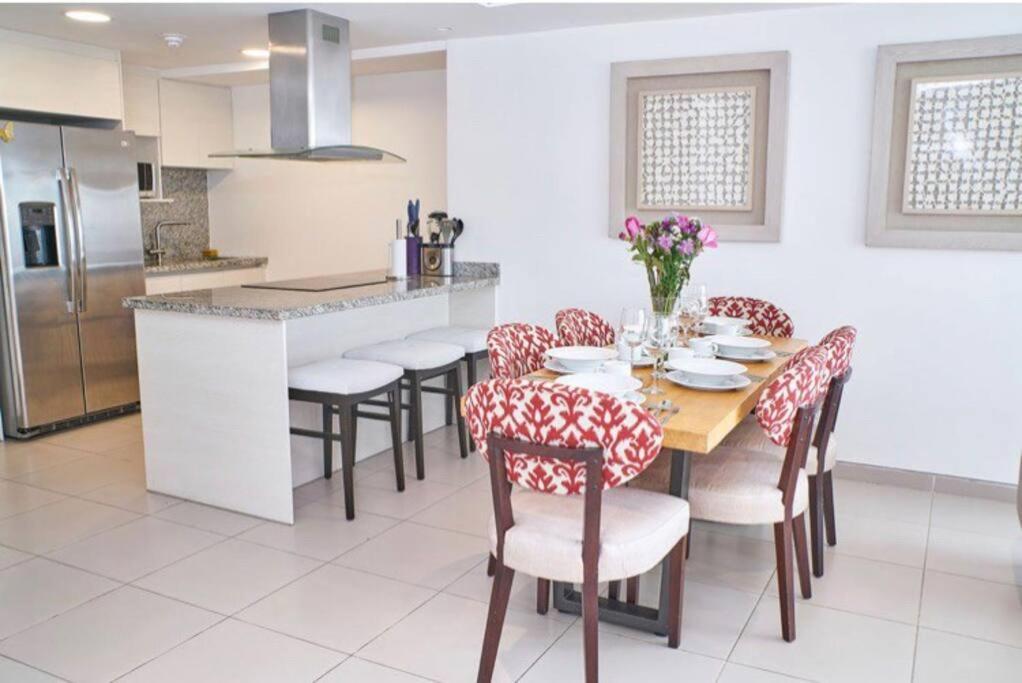 P11 Poseidon 5 Stars Elite Ocean View Piscina Apartamento 2 Dormitorios Manta Exterior photo